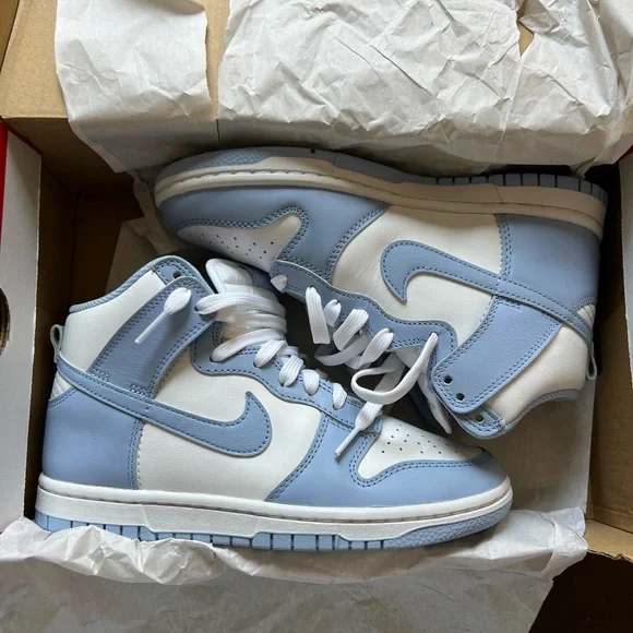 Excellent condition Nike Dunk High size 6 white/Aluminum - Picture 1 of 8